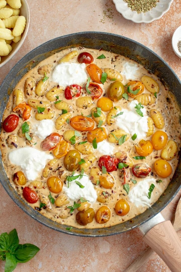 Gnocchi crémeux aux tomates cerises & burrata